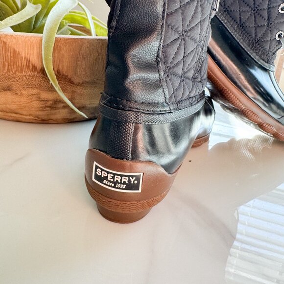 Sperry Women’s Saltwater Nylon Quilted Rain Boots Size 8.5 GUC - Picture 3 of 6